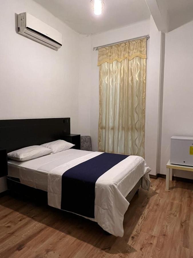 Hotel Perla Central Гуаякіль Екстер'єр фото